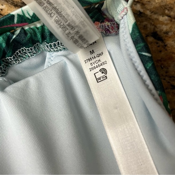 Victoria Secret Tropical Floral Bikini Top Halter Swimwear Hibiscus Print M - Picture 5 of 7